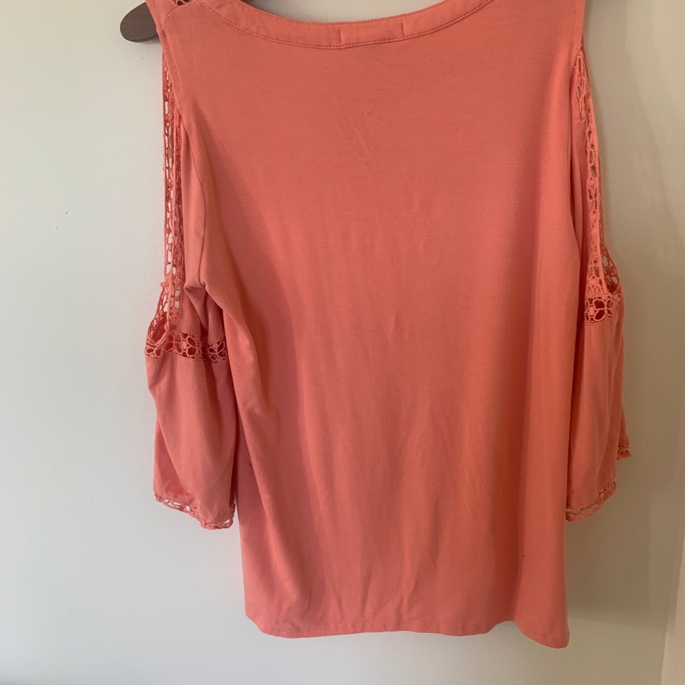 Buckle Boho Top - Picture 4 of 6